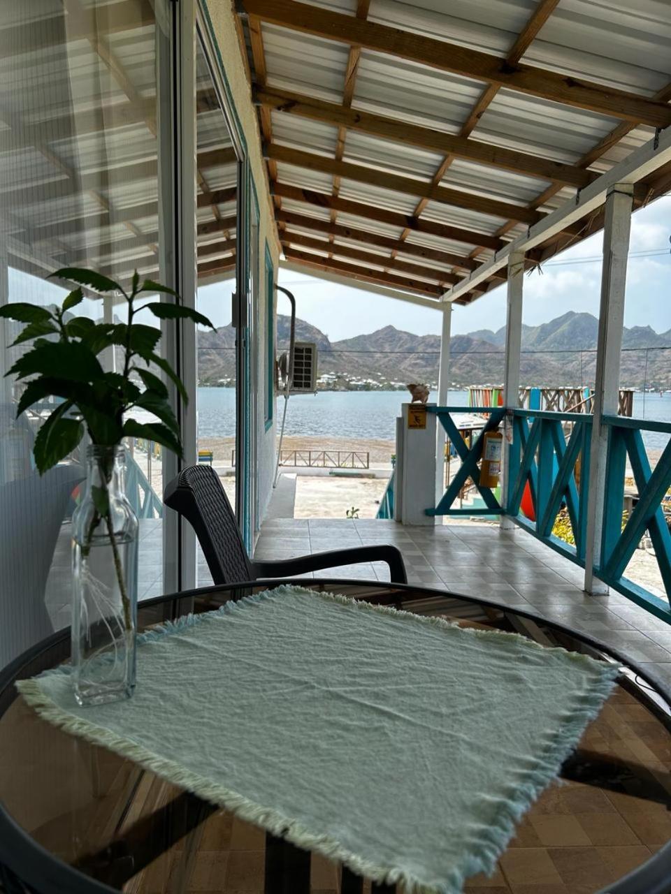 Hotel Miss Francias Home Santa Catalina Island Buitenkant foto